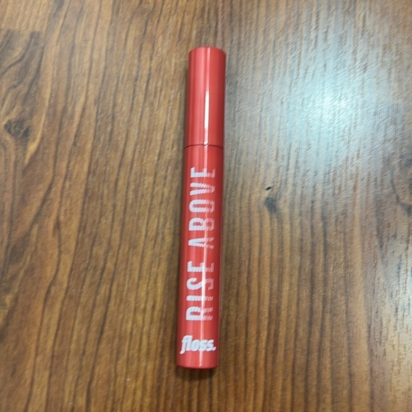 Floss Beauty Rise Above Lengthening Mascara Black NIB - Picture 5 of 6